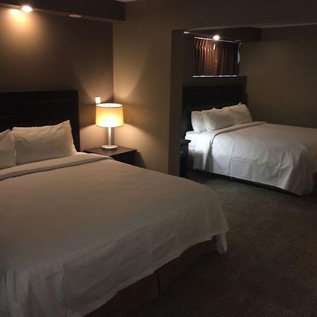 Express By Canad Inns Winnipeg Luaran gambar