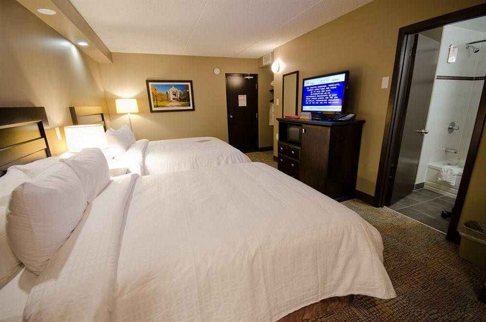 Express By Canad Inns Winnipeg Luaran gambar