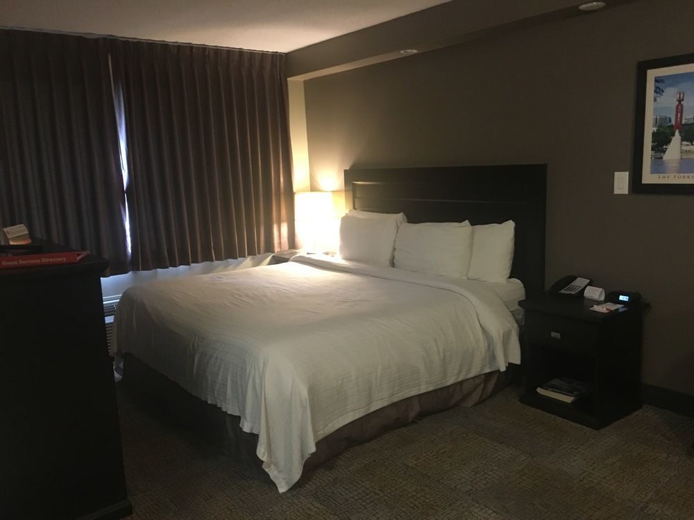Express By Canad Inns Winnipeg Luaran gambar