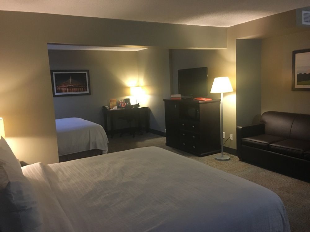 Express By Canad Inns Winnipeg Luaran gambar