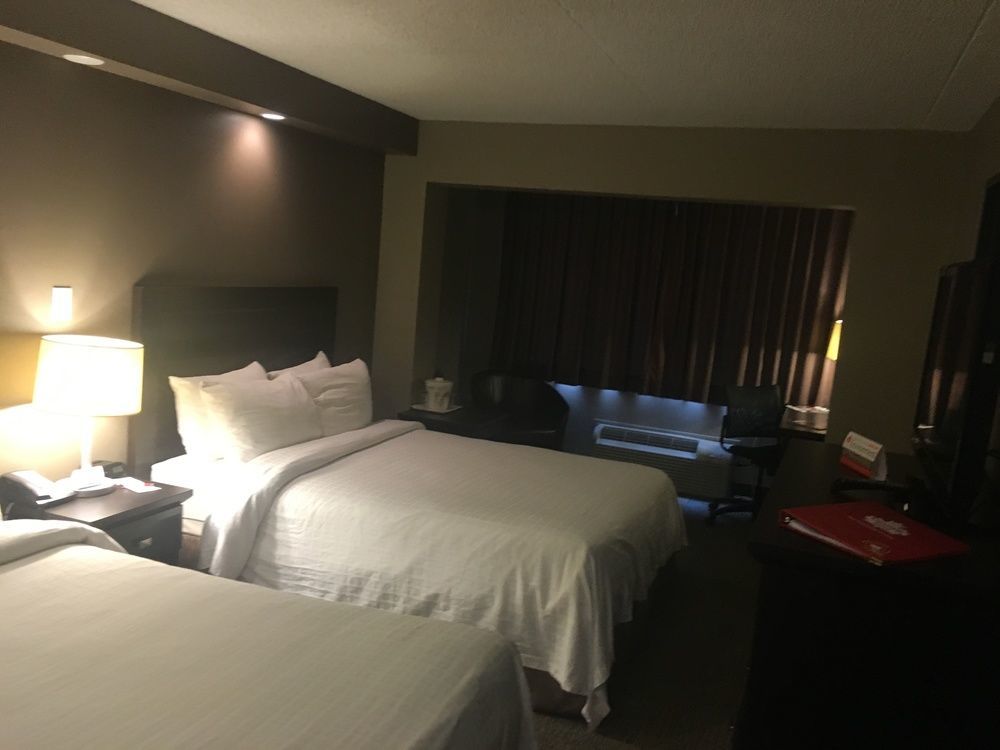 Express By Canad Inns Winnipeg Luaran gambar